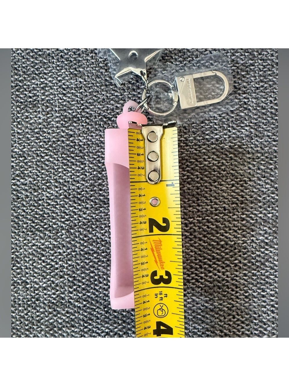 Dior Addict Lip Gloss Star Key Chain Pink Silicone New Authentic - Picture 15 of 17